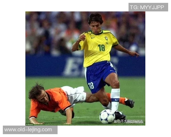 百大足球巨星盘点:那些改变历史的传奇球员与他们的辉煌瞬间 百大足球巨星盘点:那些改变历史的传奇球员与他们的辉煌瞬间